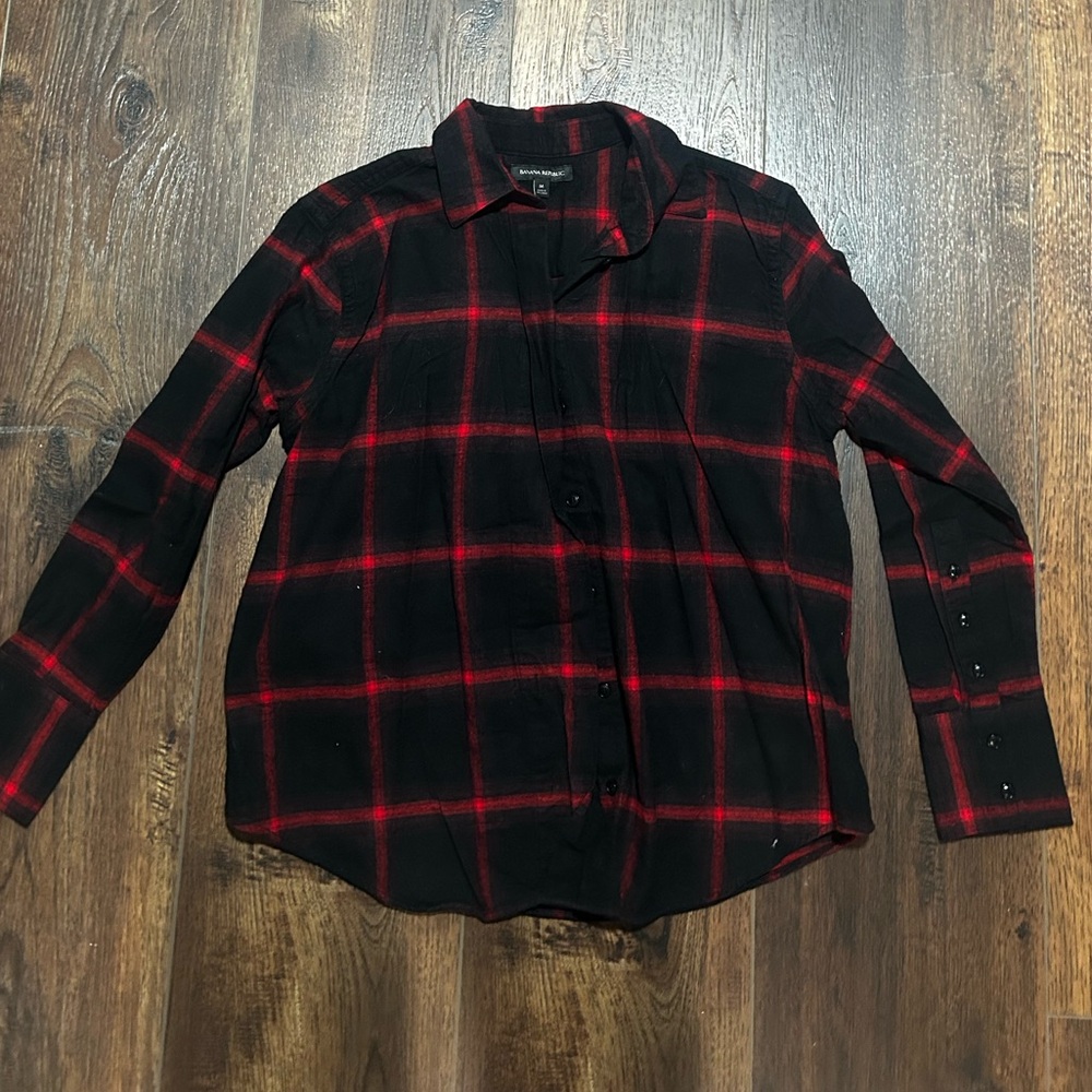 Banana Republic Black and Red Plaid Button Down Shirt